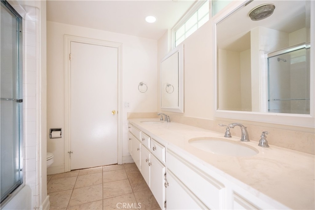 11761 Encino Avenue - Photo 24
