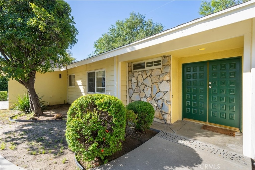 11761 Encino Avenue - Photo 39
