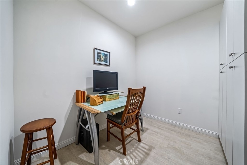1101 N Maclay - Photo 8
