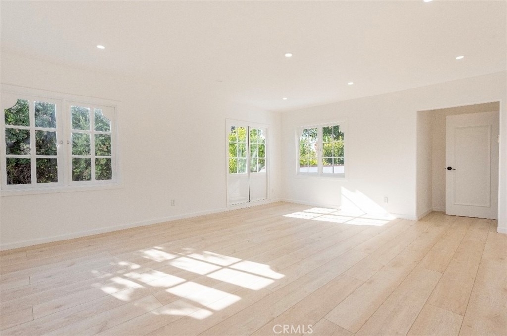 710 Adelaide Place - Photo 22