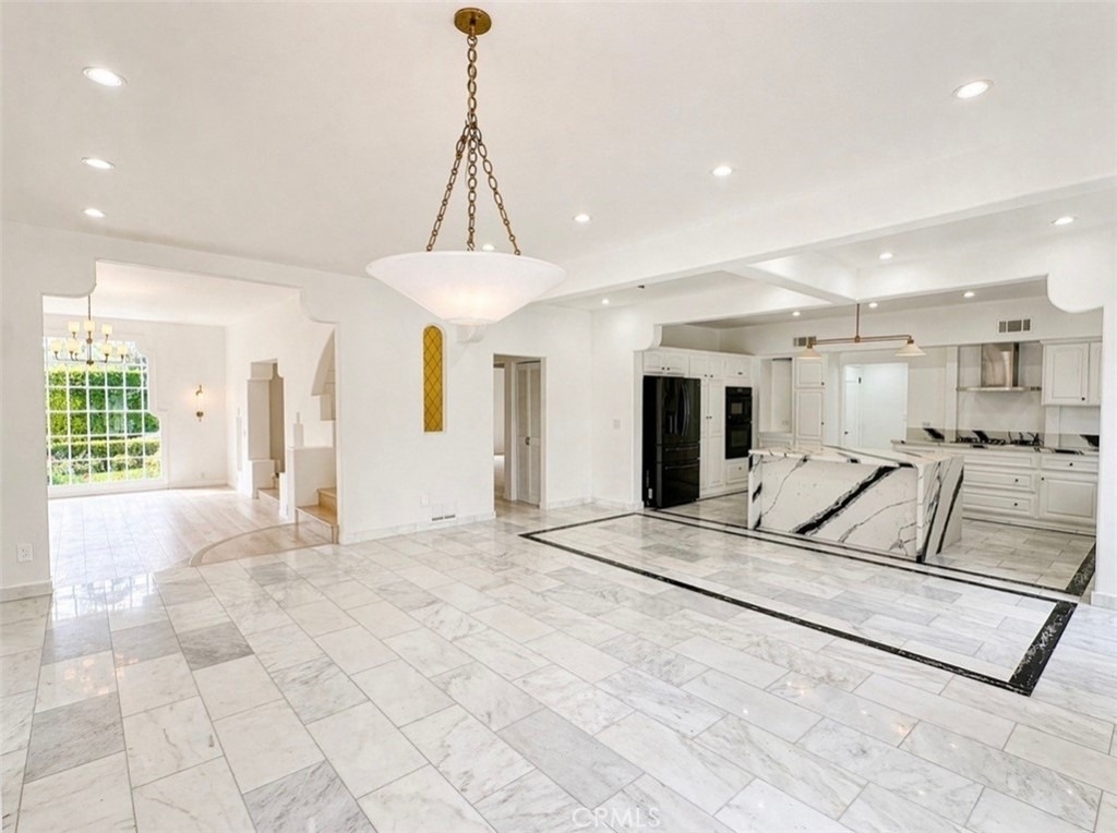 710 Adelaide Place - Photo 9