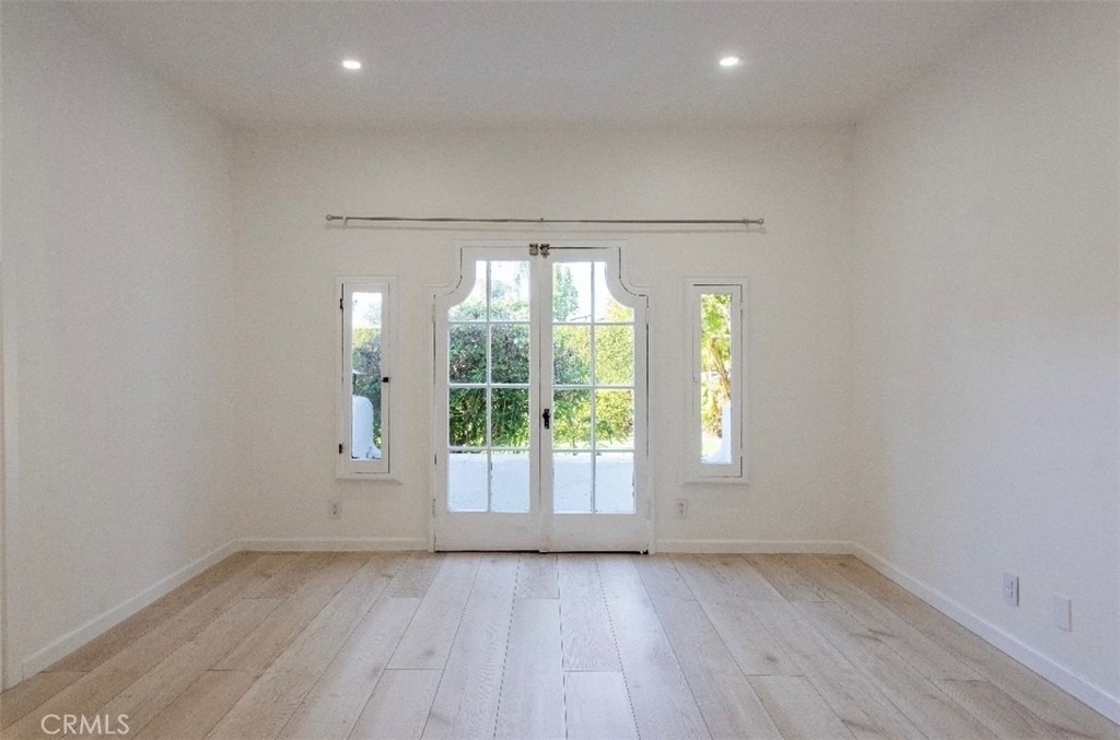 710 Adelaide Place - Photo 17