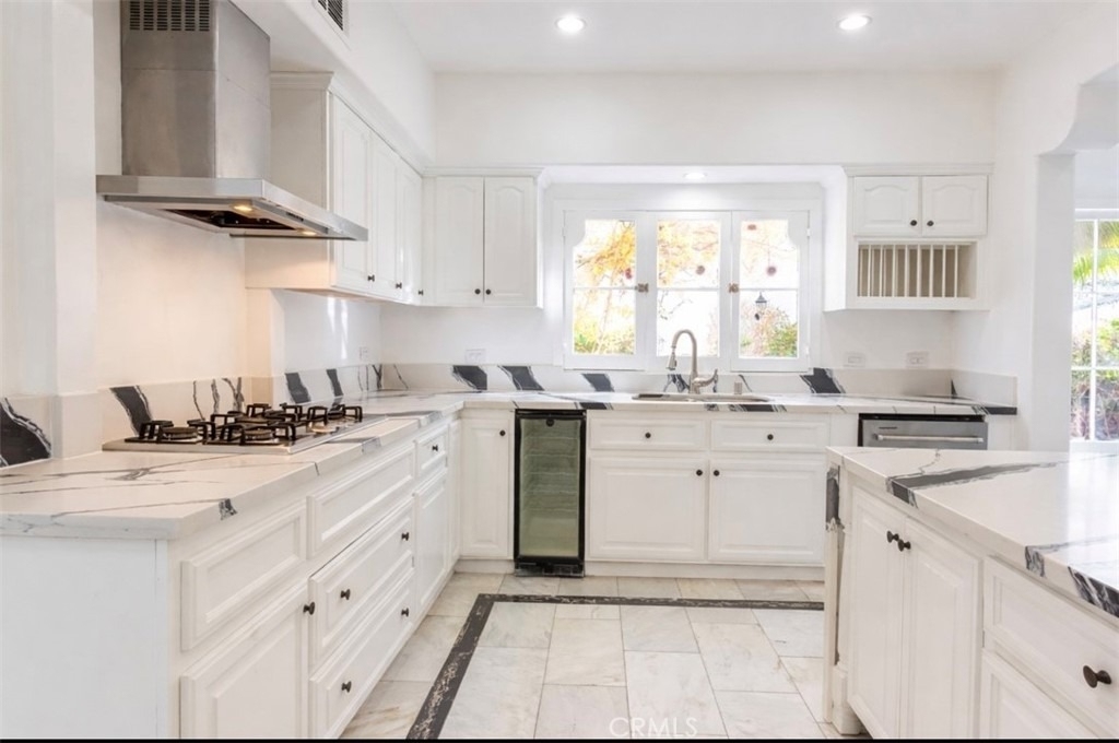 710 Adelaide Place - Photo 14