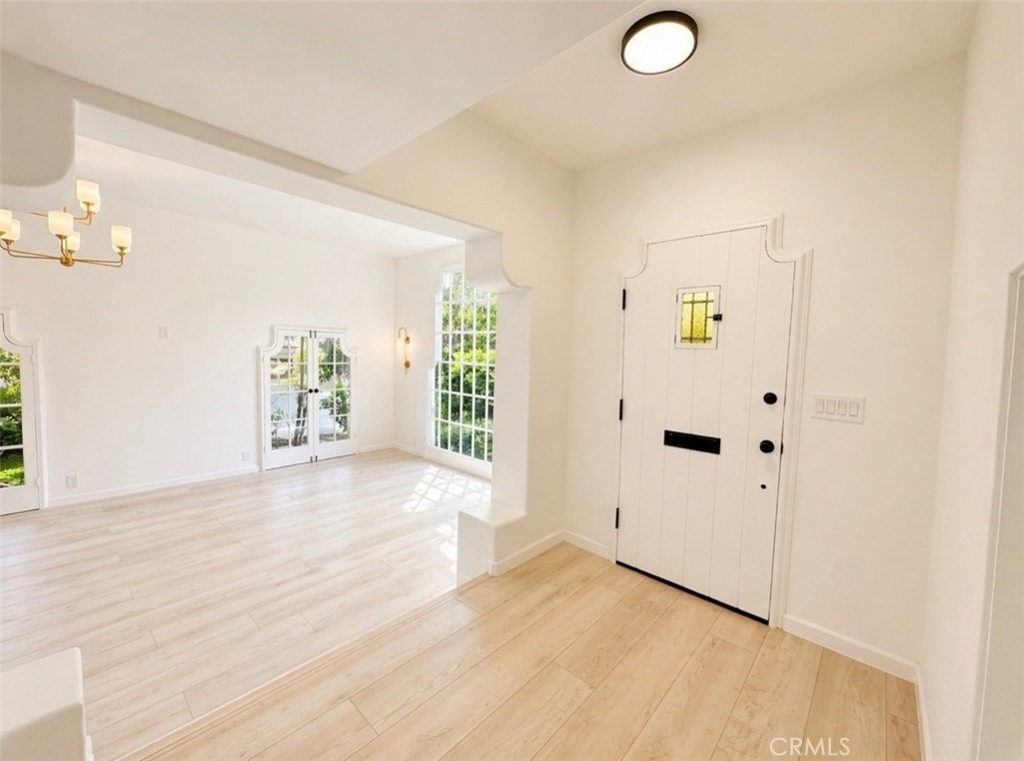 710 Adelaide Place - Photo 7