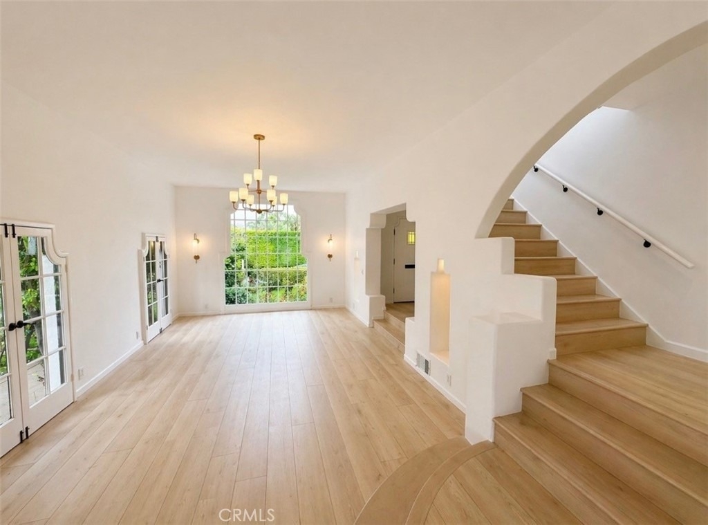 710 Adelaide Place - Photo 5