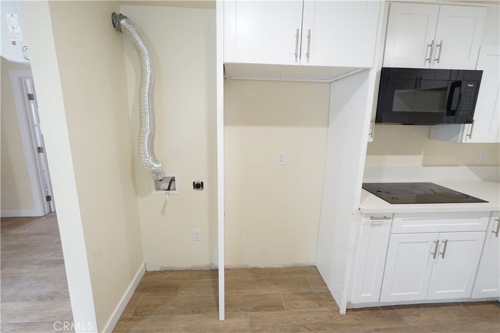 448 W 41st Place - Photo 5