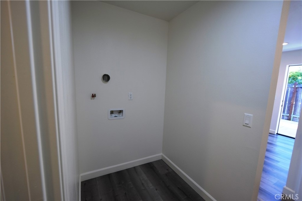 18328 Devlin Avenue - Photo 18