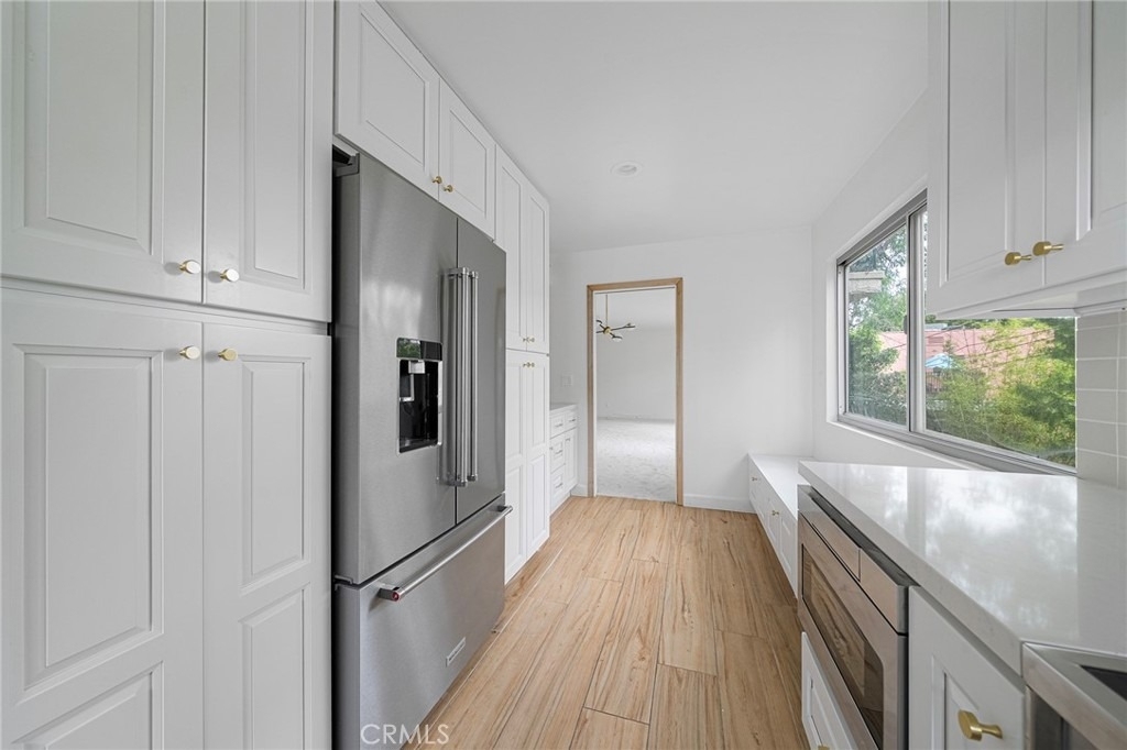 420 S Madison Avenue - Photo 12