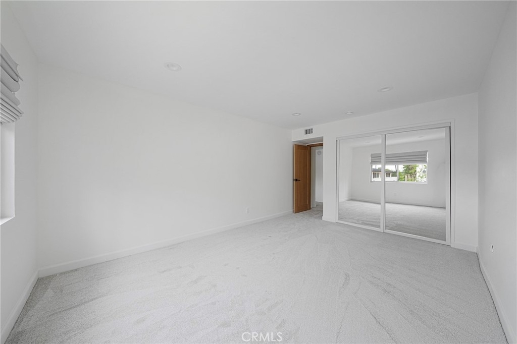 420 S Madison Avenue - Photo 14