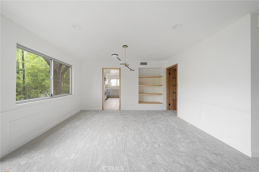 420 S Madison Avenue - Photo 7