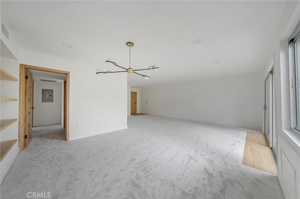420 S Madison Avenue - Photo 8