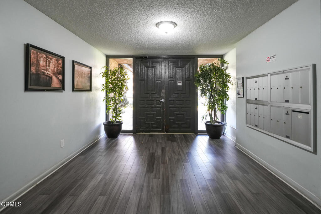 120 S Sierra Madre Boulevard - Photo 34