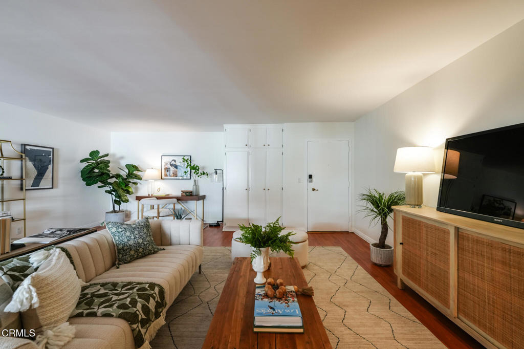 120 S Sierra Madre Boulevard - Photo 4