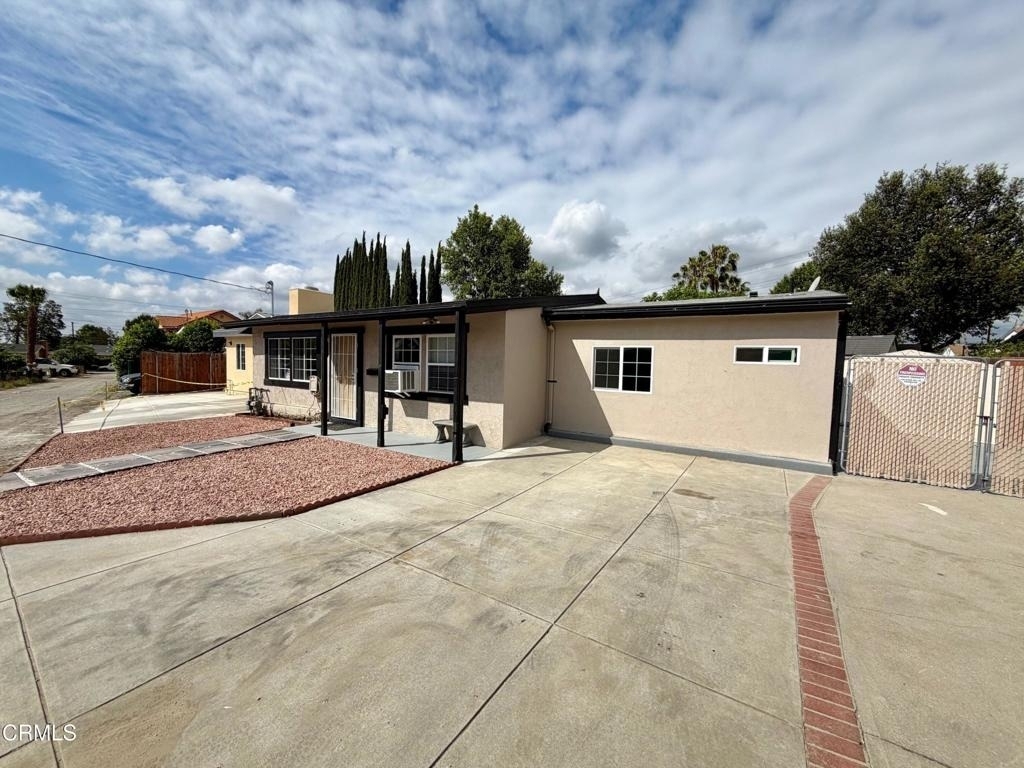 8735 E Fairview Avenue - Photo 1