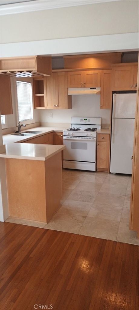1511 E Ocean Avenue - Photo 6