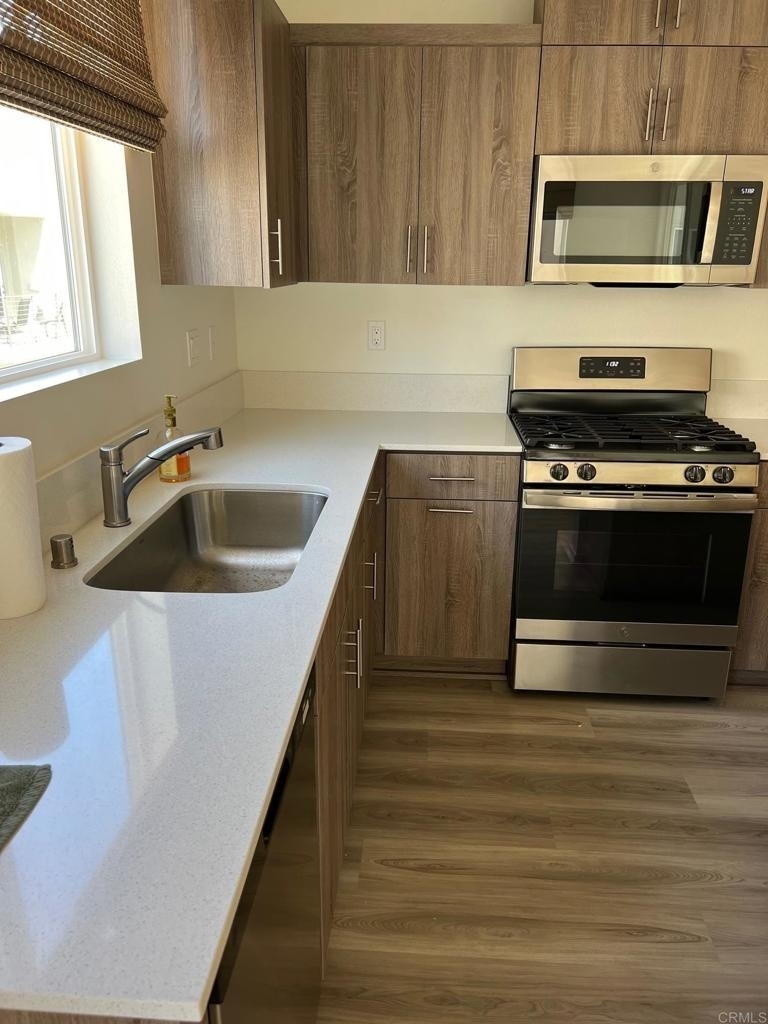 5422 Beachfront - Photo 1