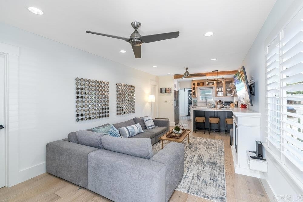 818 7th Street - Photo 17