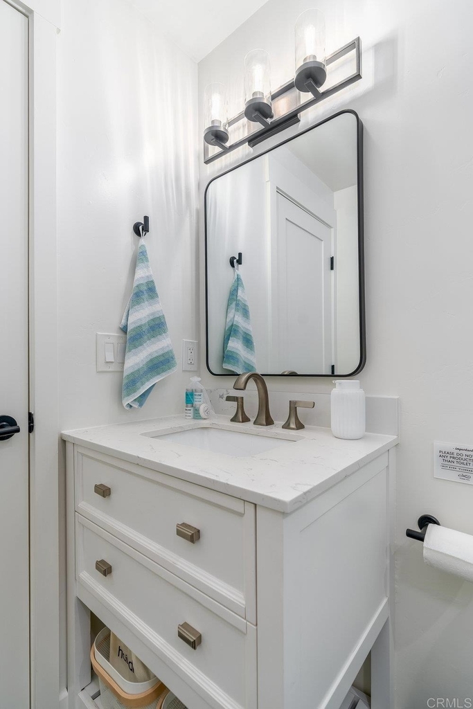818 7th Street - Photo 23