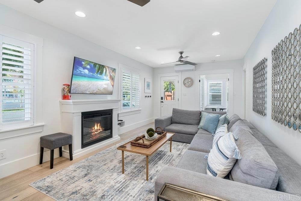 818 7th Street - Photo 16
