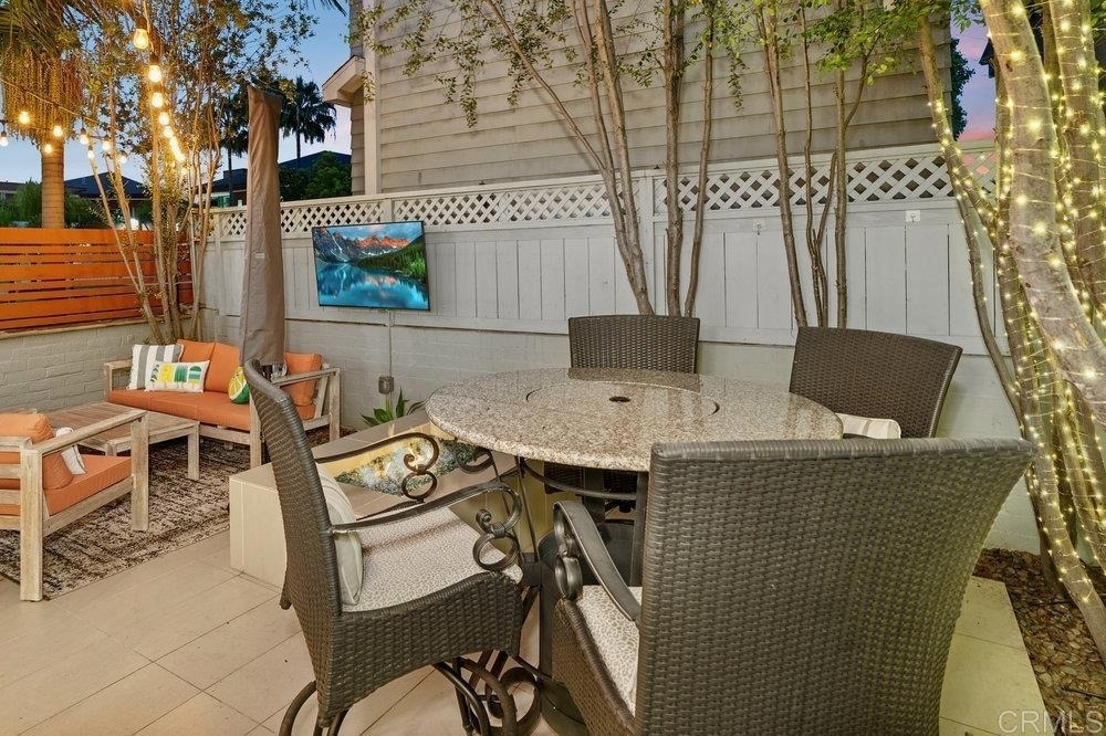 818 7th Street - Photo 44