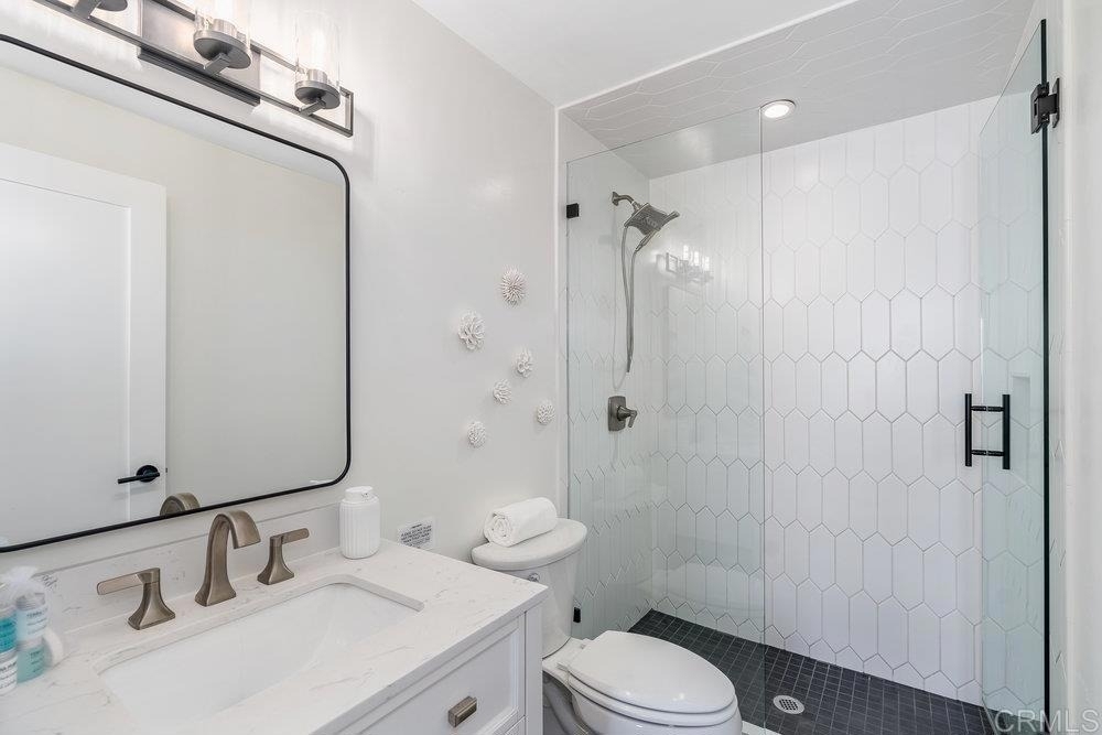 818 7th Street - Photo 22