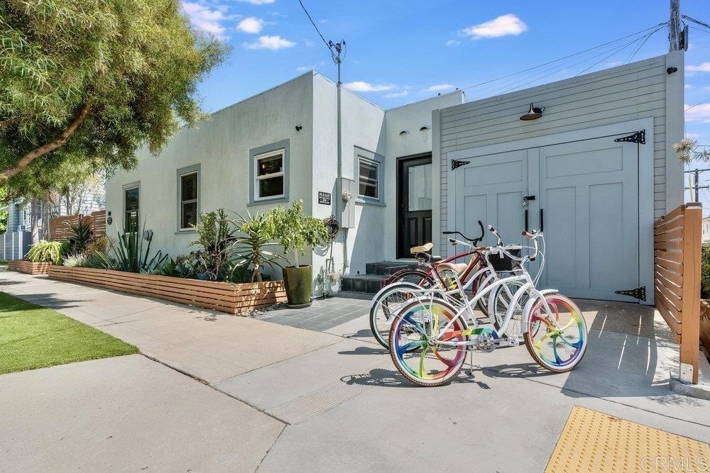 818 7th Street - Photo 4