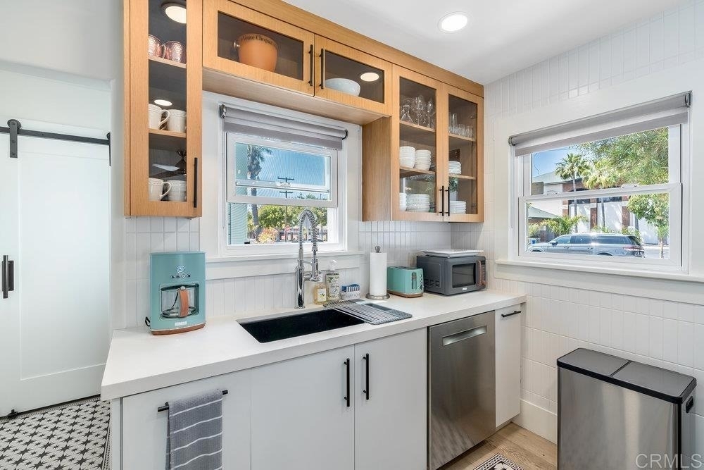 818 7th Street - Photo 14