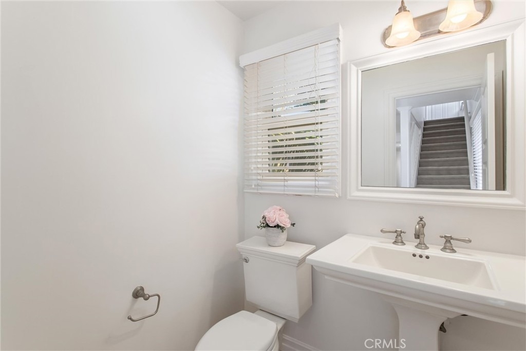512 1/2 35th Street - Photo 8