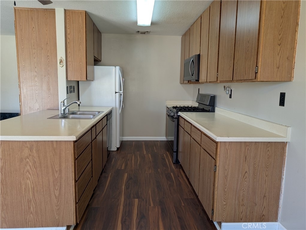 27535 Lakeview - Photo 10