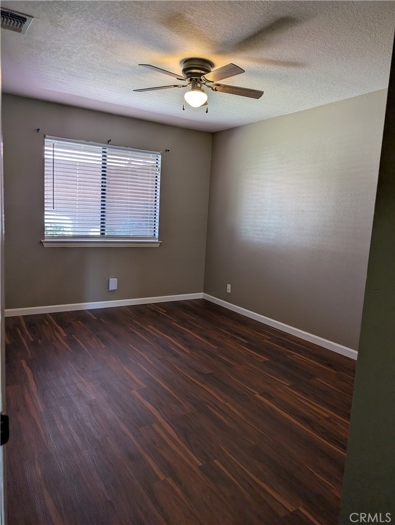 27535 Lakeview - Photo 5