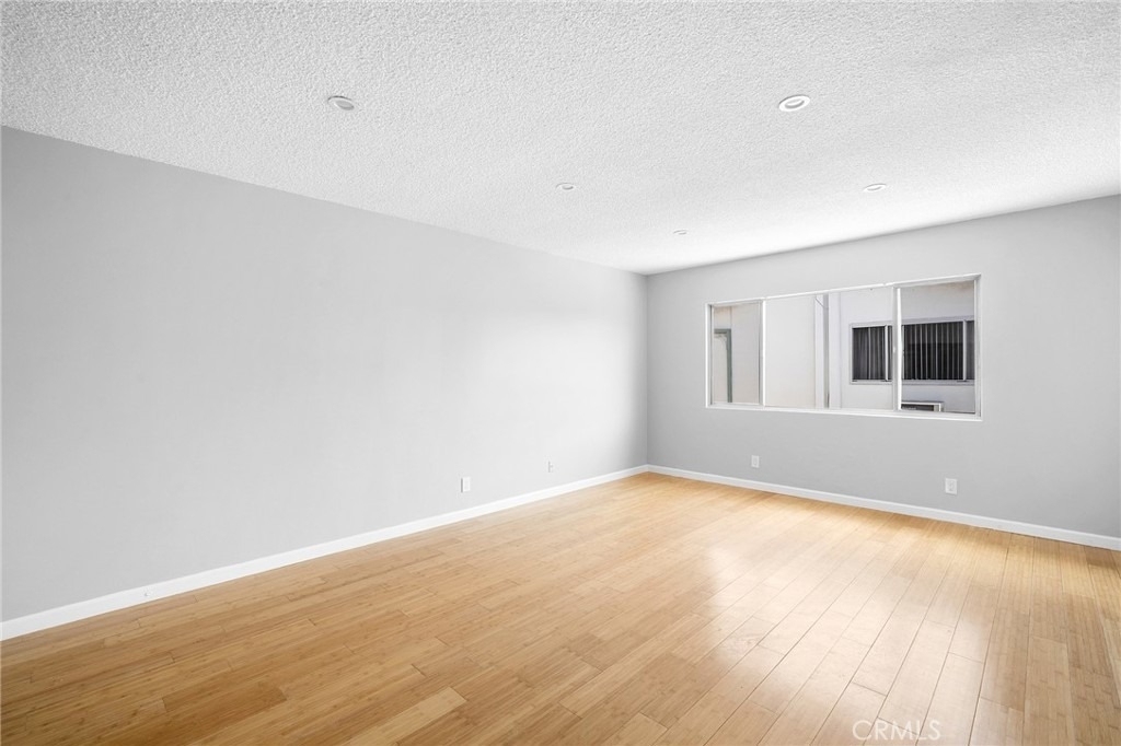 351 Salem Street - Photo 6