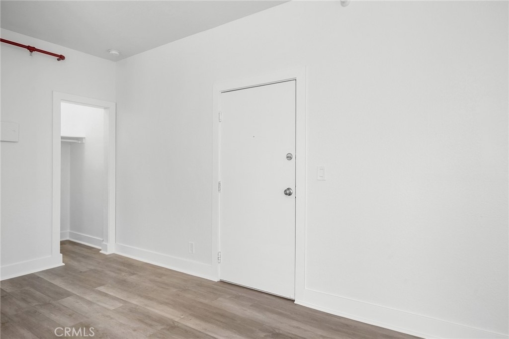 228 S Kenwood Street - Photo 3