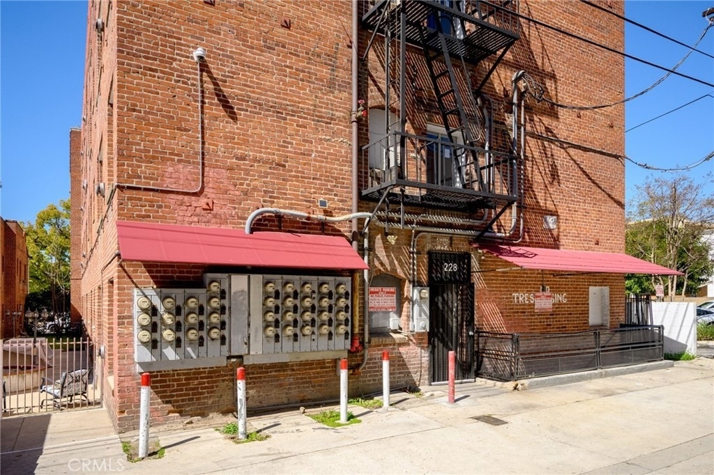 228 S Kenwood Street - Photo 14