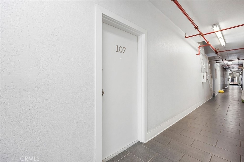 228 S Kenwood Street - Photo 2