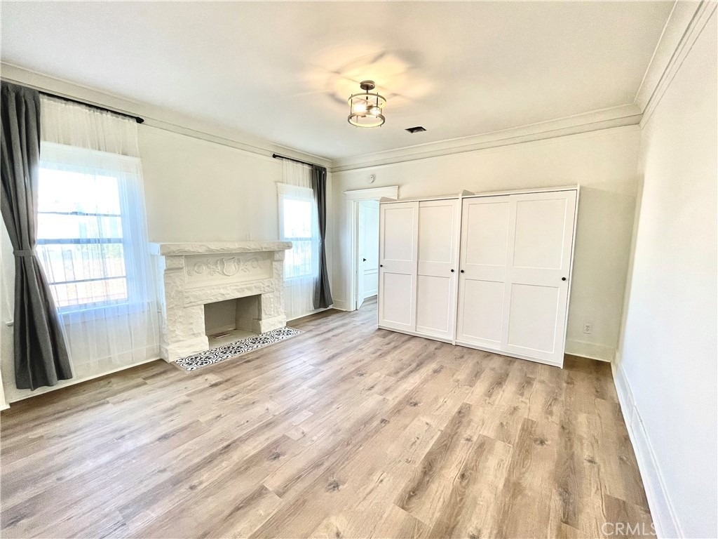 3109 Raymond Avenue - Photo 2