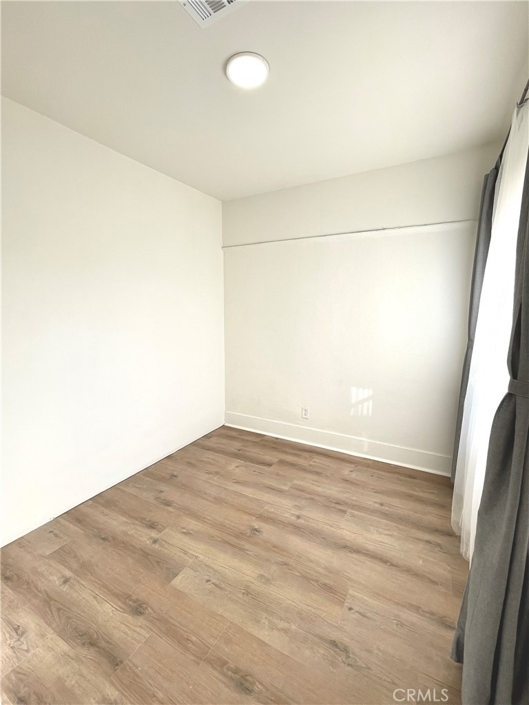 3109 Raymond Avenue - Photo 9