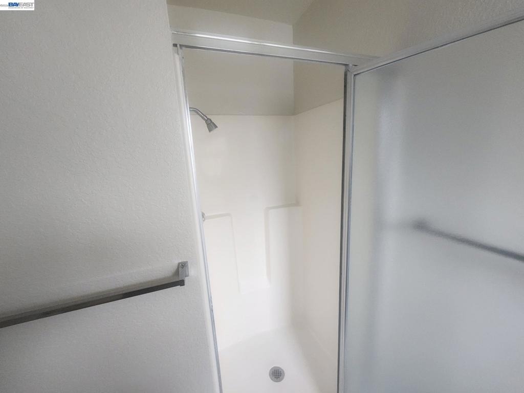 198 Peters Ave - Photo 12