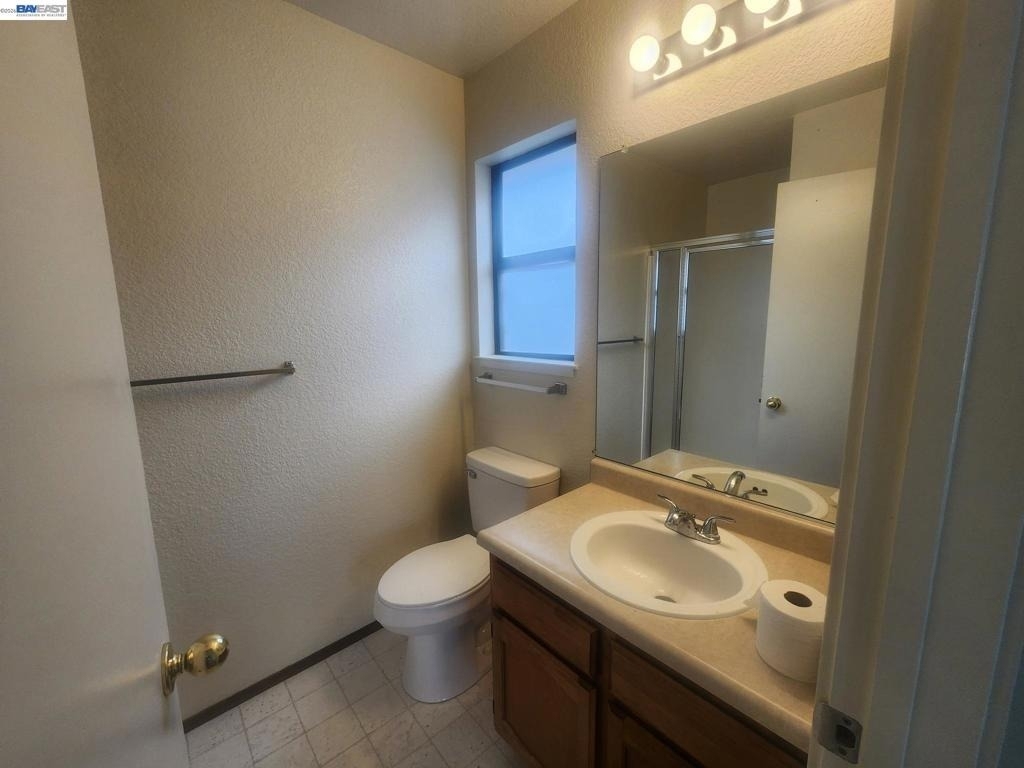 198 Peters Ave - Photo 11