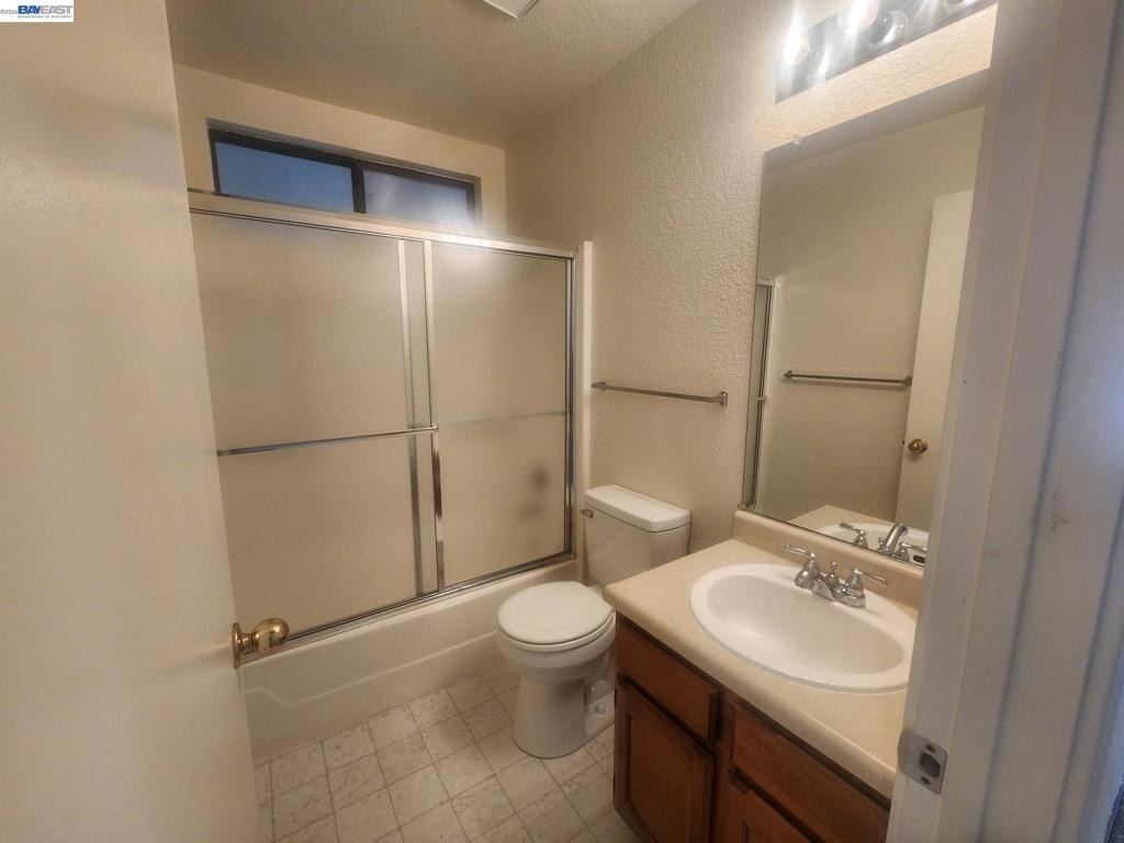 198 Peters Ave - Photo 6