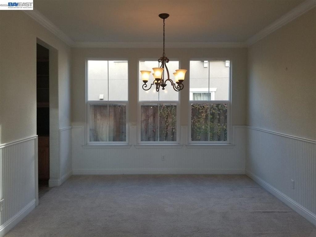 199 N Alta Dena St - Photo 2