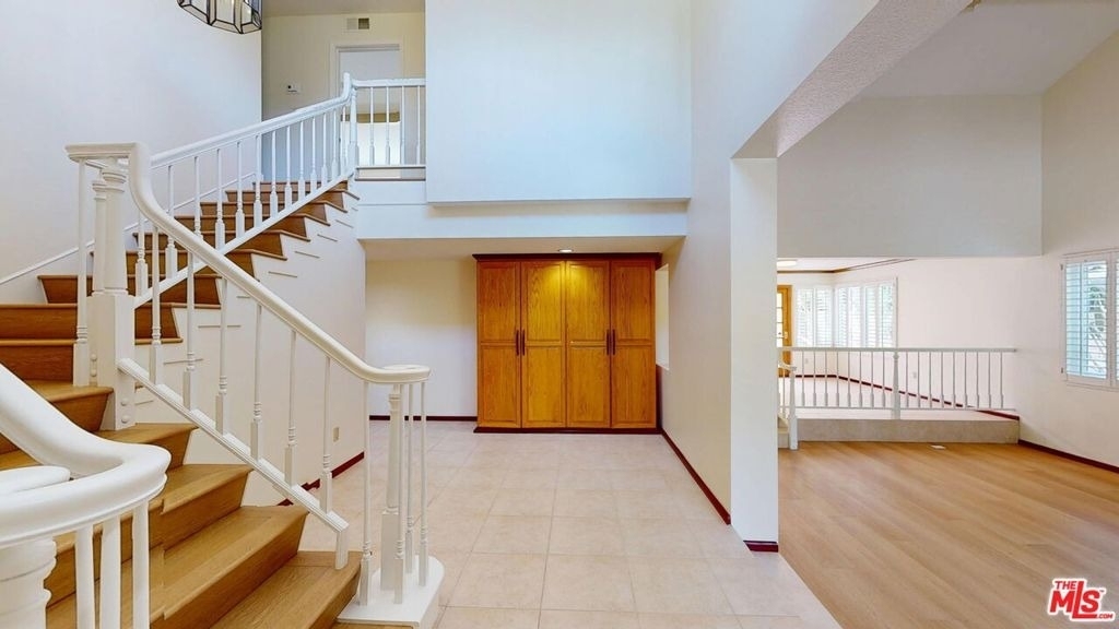 7814 Woodhall Avenue - Photo 5