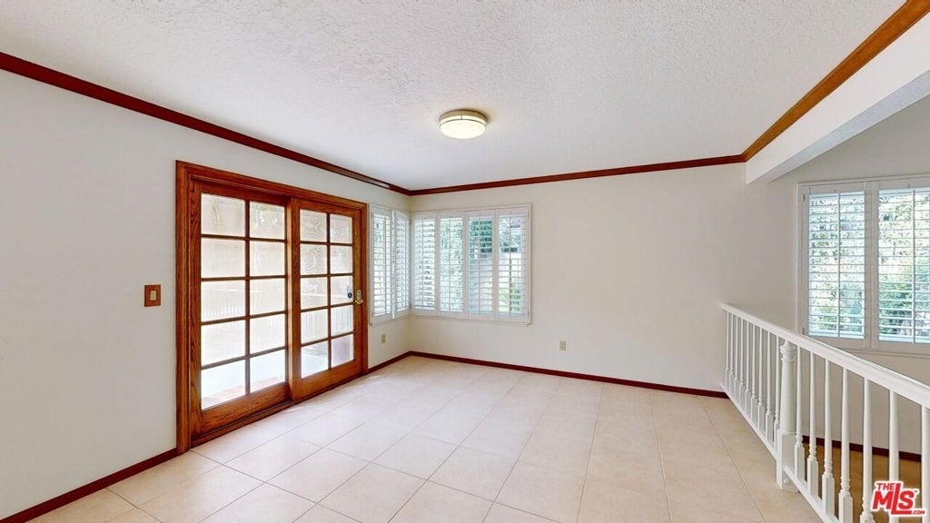 7814 Woodhall Avenue - Photo 4