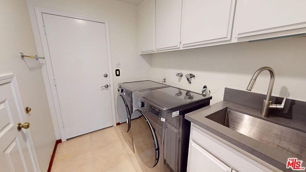 7814 Woodhall Avenue - Photo 17