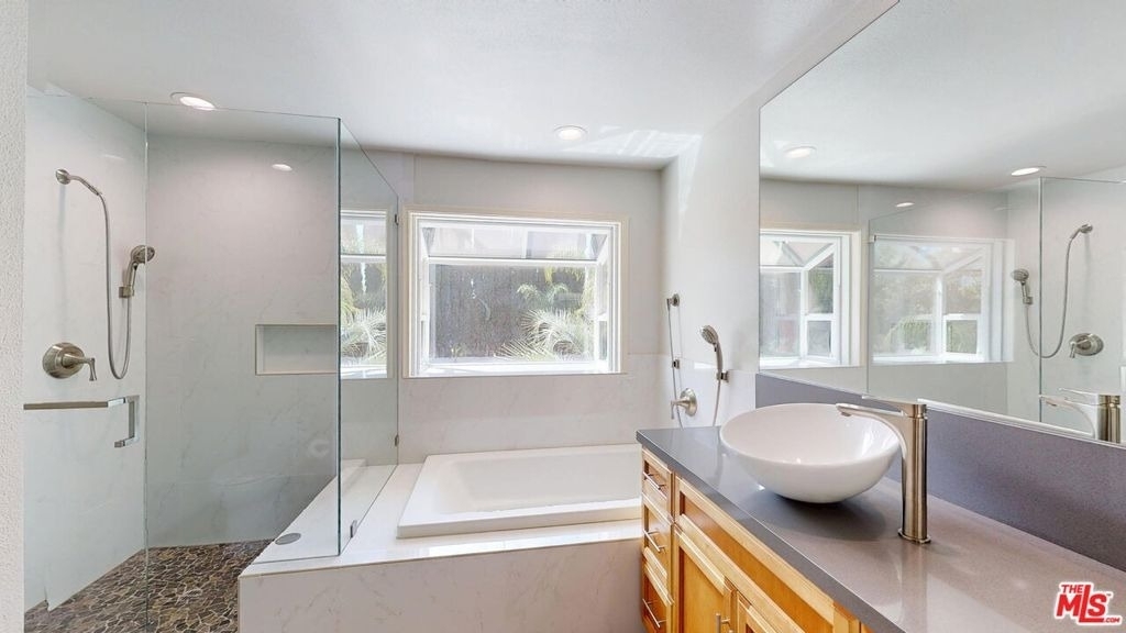 7814 Woodhall Avenue - Photo 24