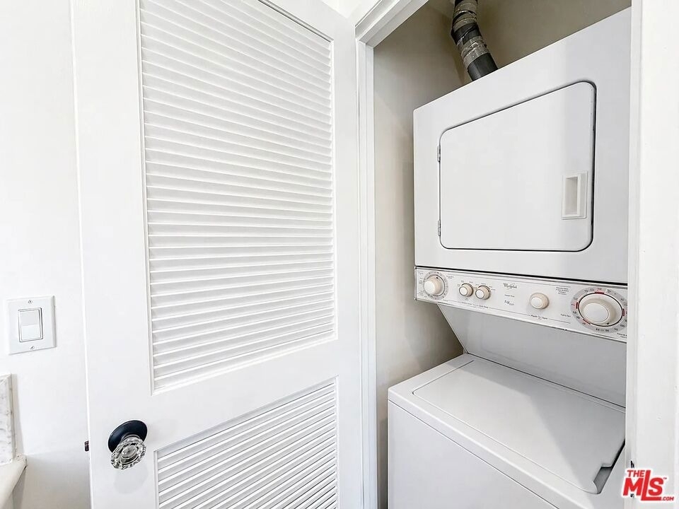 1028 12th Street - Photo 10
