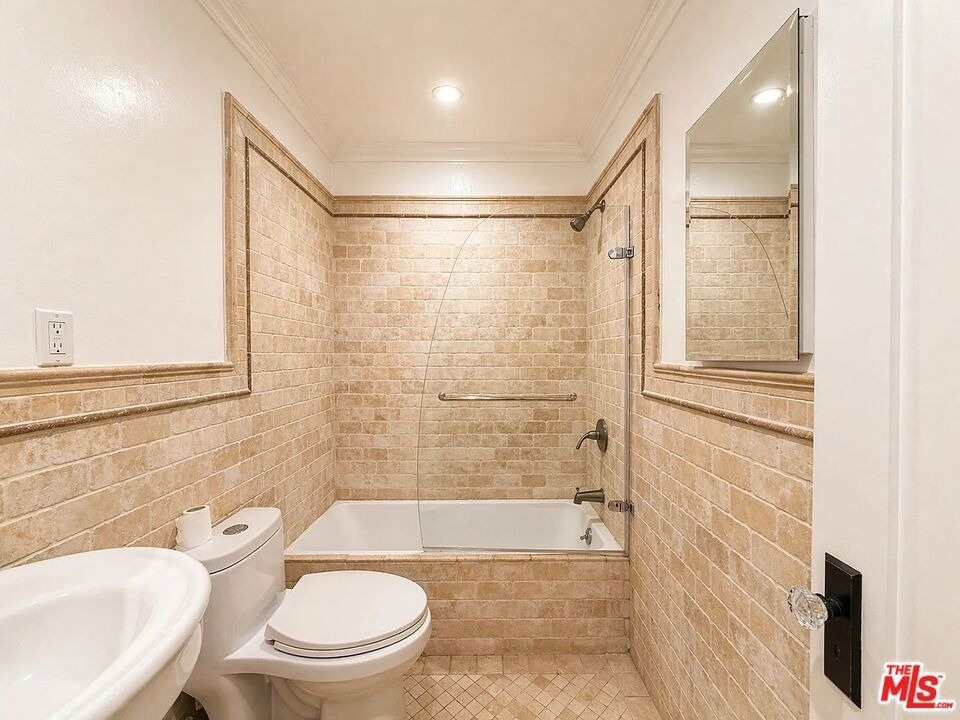 1028 12th Street - Photo 9
