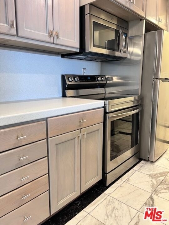 906 N Doheny Drive - Photo 7