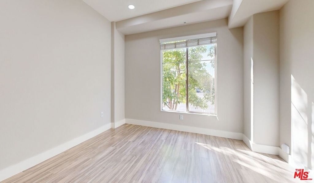 6280 W 3rd Street - Photo 3