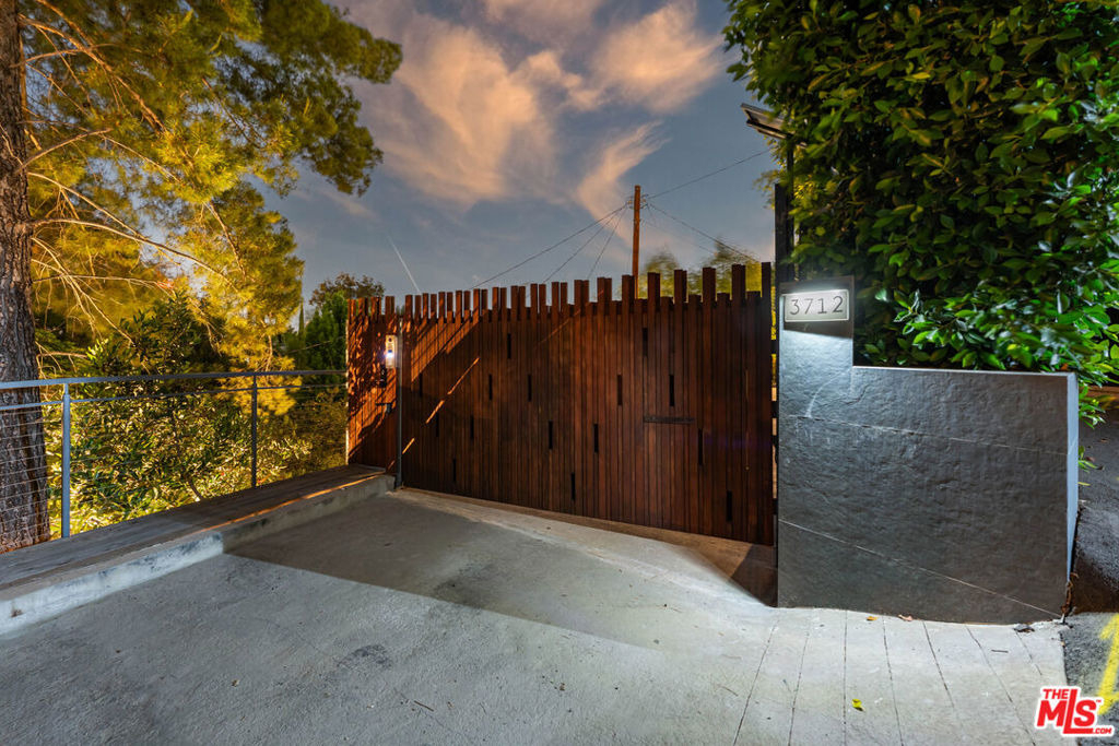 3712 Broadlawn Drive - Photo 1