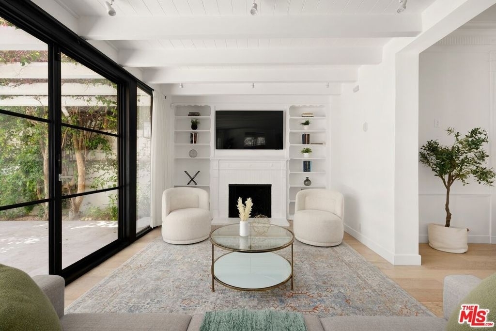 712 N Rodeo Drive - Photo 8